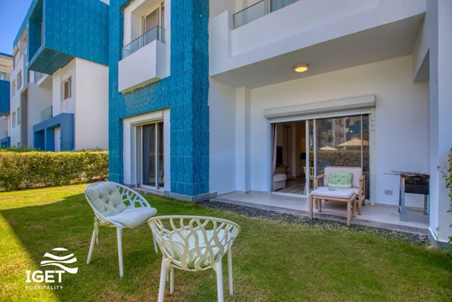 Image of Luxury Serviced Apartment with Direct Sea & Pool Views